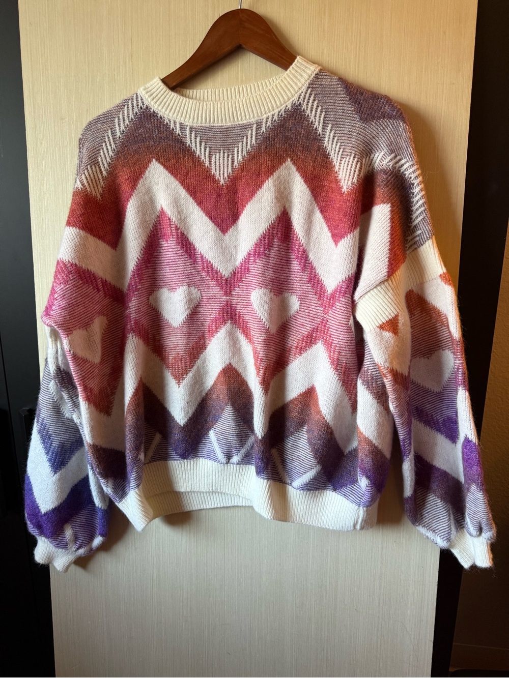 Women's Chevron Heart Pattern Pullover Sweater - Multicolor